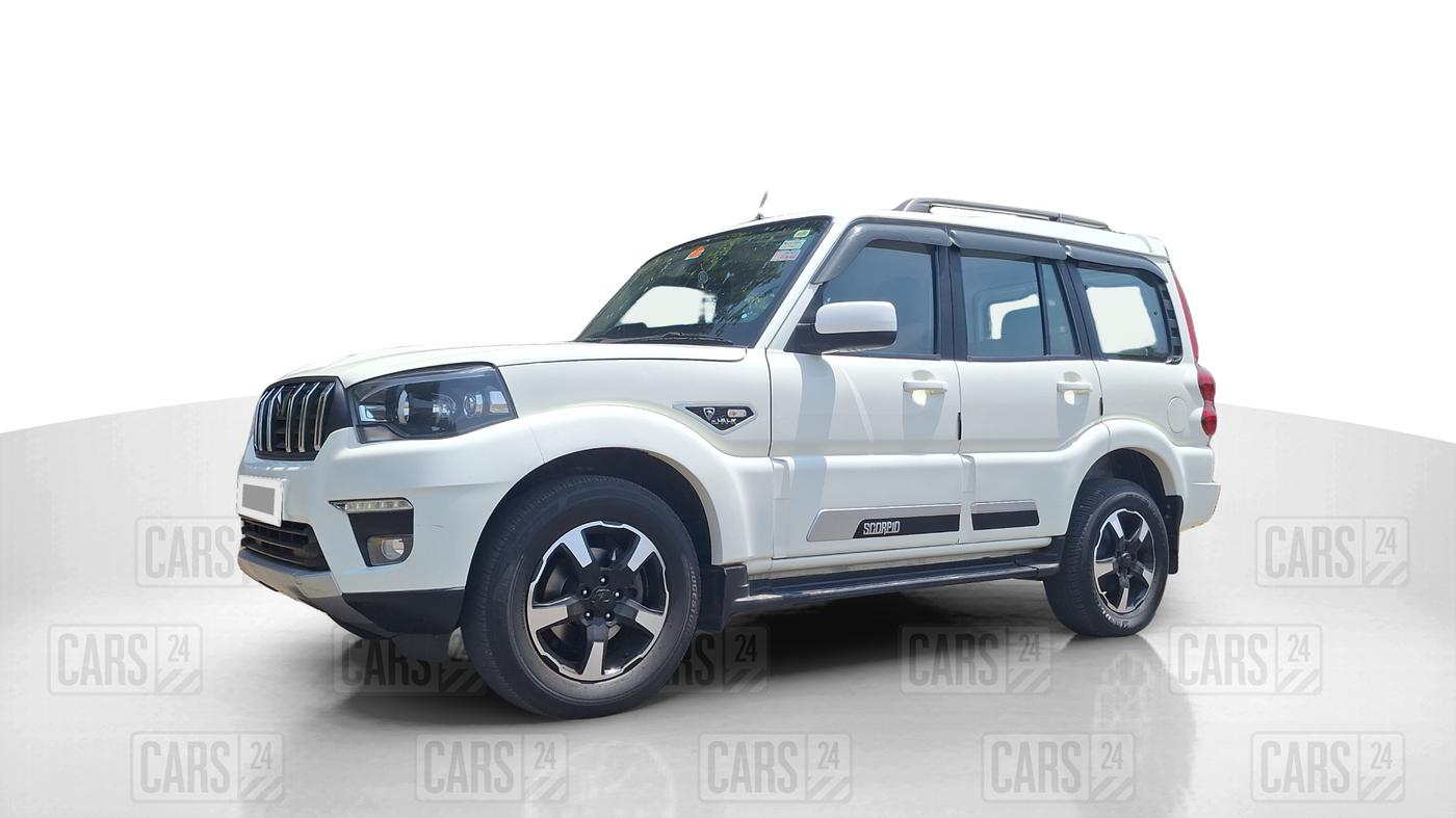 2023 Mahindra SCORPIO CLASSIC S11 7STR, Diesel, Manual, 40,388 km, Left Front Diagonal