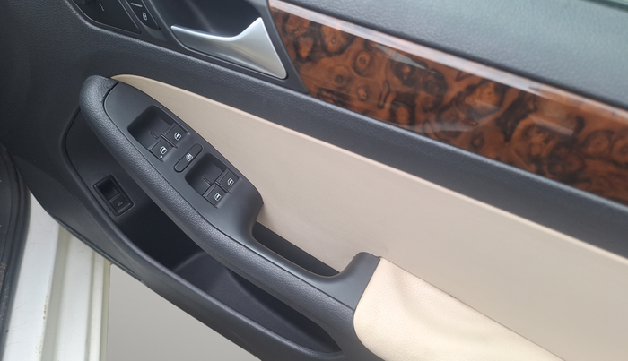 2013 Volkswagen Jetta COMFORTLINE TDI, Diesel, Manual, 65,320 km, Driver Side Door Panel Controls