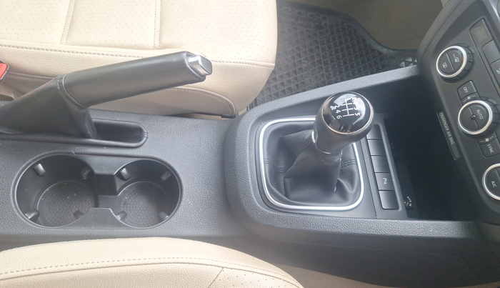 2013 Volkswagen Jetta COMFORTLINE TDI, Diesel, Manual, 65,320 km, Gear Lever