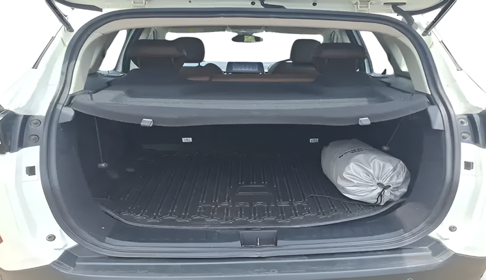 2020 Tata Harrier XZ PLUS 2.0L, Diesel, Manual, 43,414 km, Boot Inside