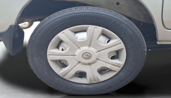 2015 Maruti Eeco 5 STR WITH A/C+HTR, Petrol, Manual, 46,217 km, Right Rear Wheel
