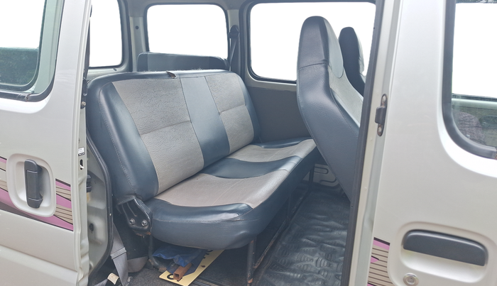 2015 Maruti Eeco 5 STR WITH A/C+HTR, Petrol, Manual, 46,217 km, Right Side Rear Door Cabin