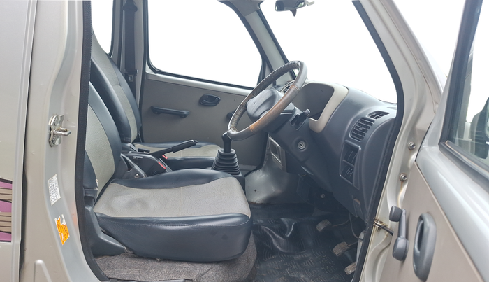 2015 Maruti Eeco 5 STR WITH A/C+HTR, Petrol, Manual, 46,217 km, Right Side Front Door Cabin