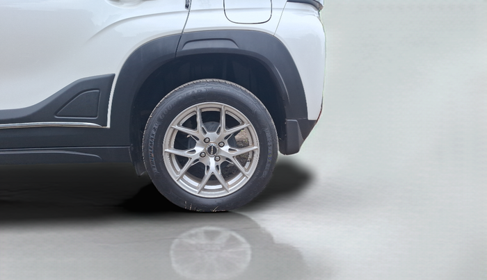 2023 Maruti FRONX DELTA PLUS 1.2MT, Petrol, Manual, 18,401 km, Left Rear Wheel