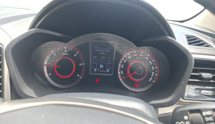 2021 Mahindra XUV300 W8 (O) 1.5 DIESEL, Diesel, Manual, 73,941 km, Odometer Image