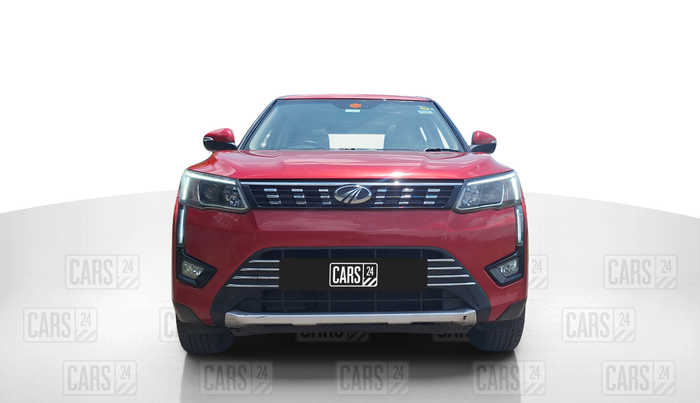 2021 Mahindra XUV300 W8 (O) 1.5 DIESEL, Diesel, Manual, 73,941 km, Front