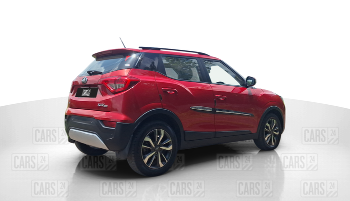 2021 Mahindra XUV300 W8 (O) 1.5 DIESEL, Diesel, Manual, 73,941 km, Right Back Diagonal