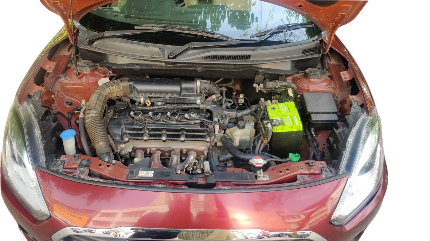 2017 Maruti Dzire ZXI PLUS AMT, Petrol, Automatic, 26,308 km, Open Bonnet