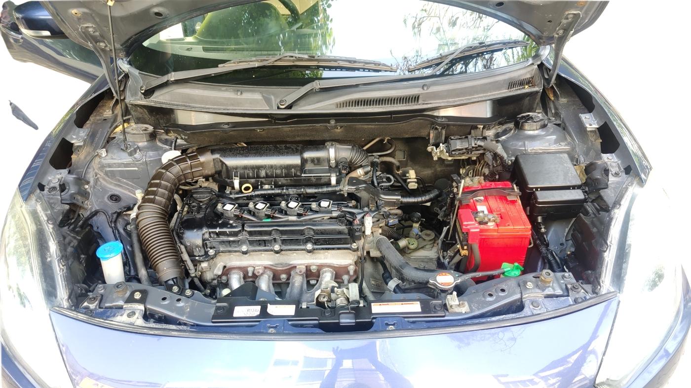 2017 Maruti Dzire ZXI PLUS, Petrol, Manual, 18,702 km, Open Bonnet