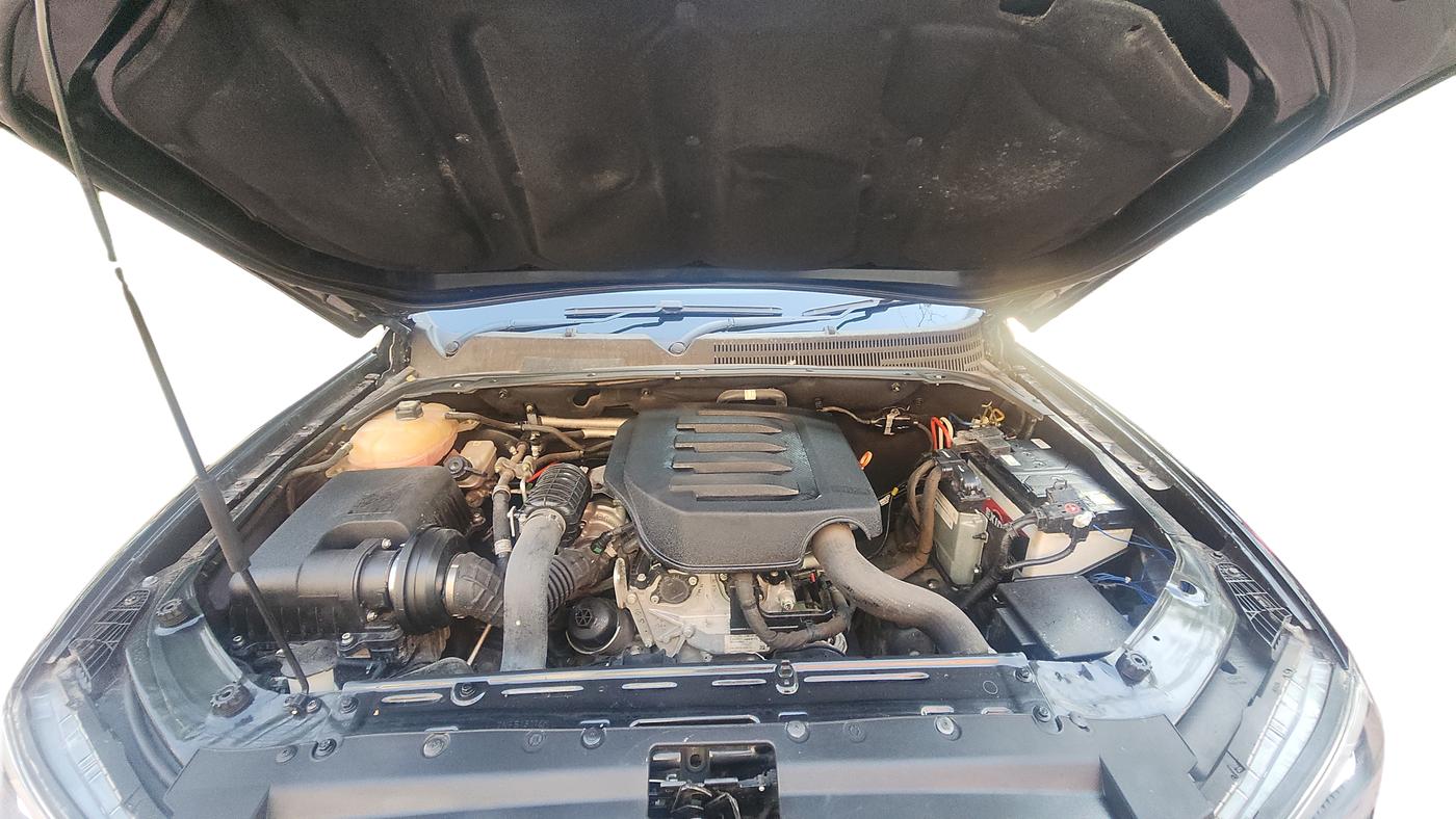 2022 Mahindra SCORPIO-N Z8 L PETROL AT 6 STR, Petrol, Automatic, 22,882 km, Open Bonnet