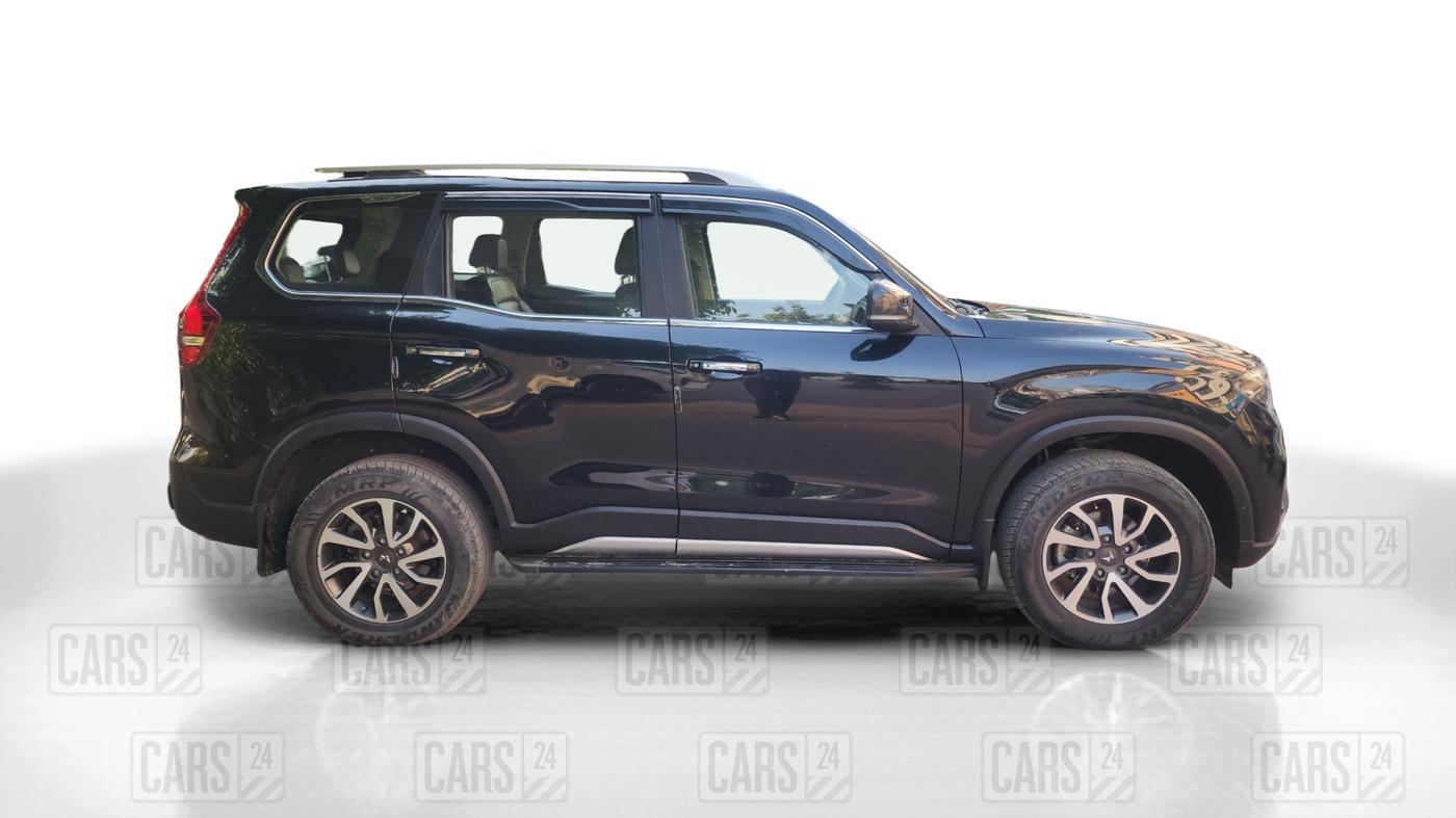 2022 Mahindra SCORPIO-N Z8 L PETROL AT 6 STR, Petrol, Automatic, 22,882 km, Right Side View