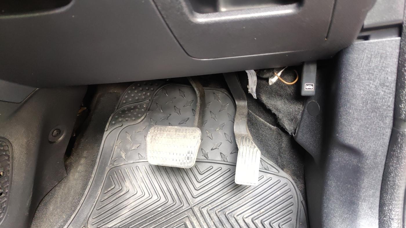 2022 Tata NEXON XMA SUNROOF PETROL, Petrol, Automatic, 23,658 km, Pedals