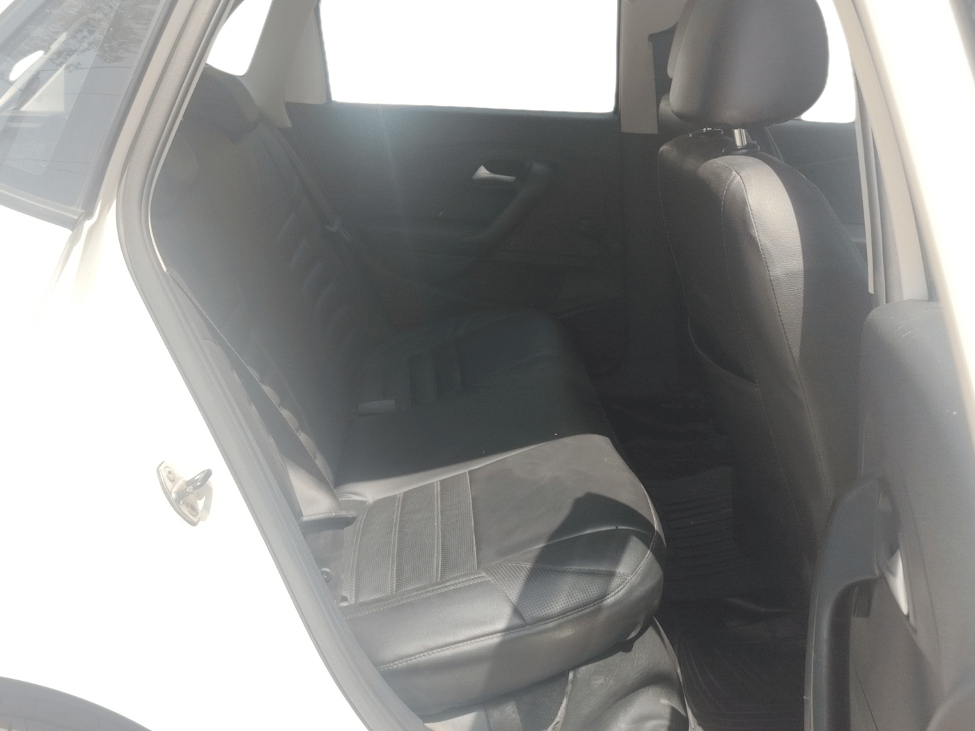 2019 Volkswagen Polo TRENDLINE 1.0L, Petrol, Manual, 75,171 km, Right Side Rear Door Cabin