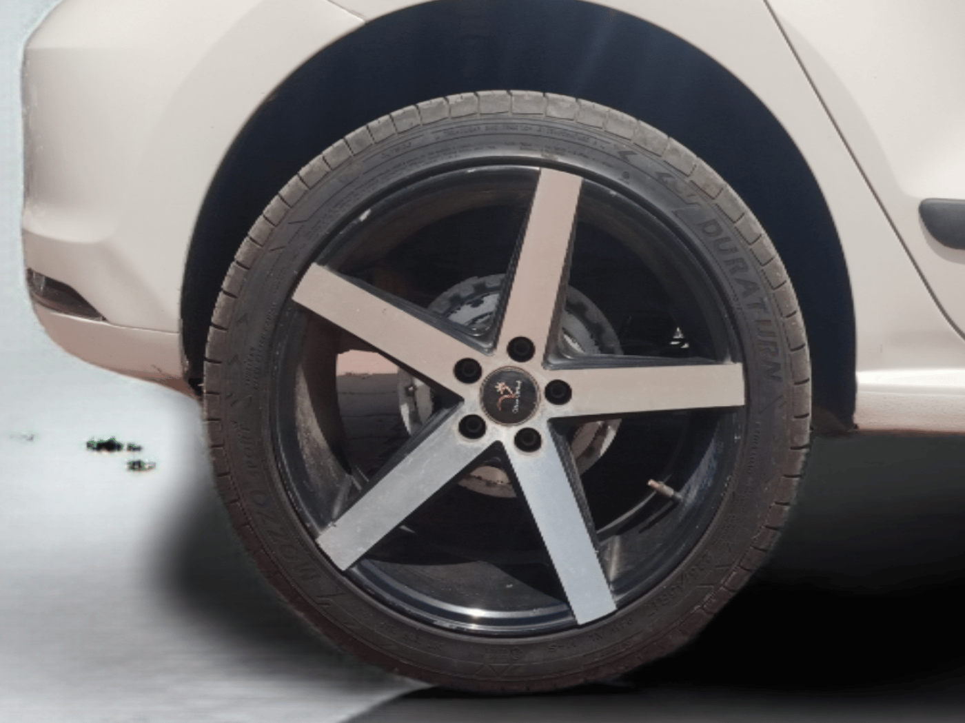 2019 Volkswagen Polo TRENDLINE 1.0L, Petrol, Manual, 75,171 km, Right Rear Wheel