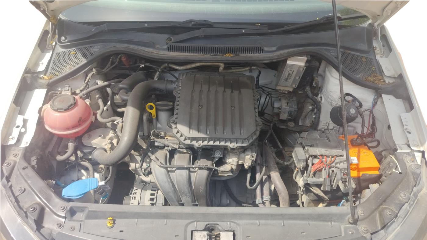 2019 Volkswagen Polo TRENDLINE 1.0L, Petrol, Manual, 75,171 km, Open Bonnet