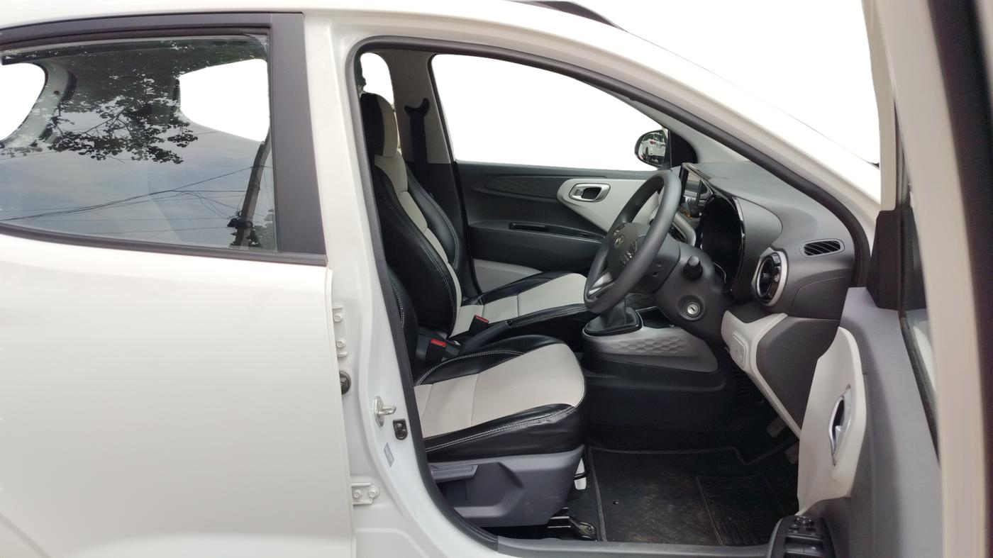 2023 Hyundai GRAND I10 NIOS SPORTZ 1.2 KAPPA VTVT, Petrol, Manual, 32,115 km, Right Side Front Door Cabin