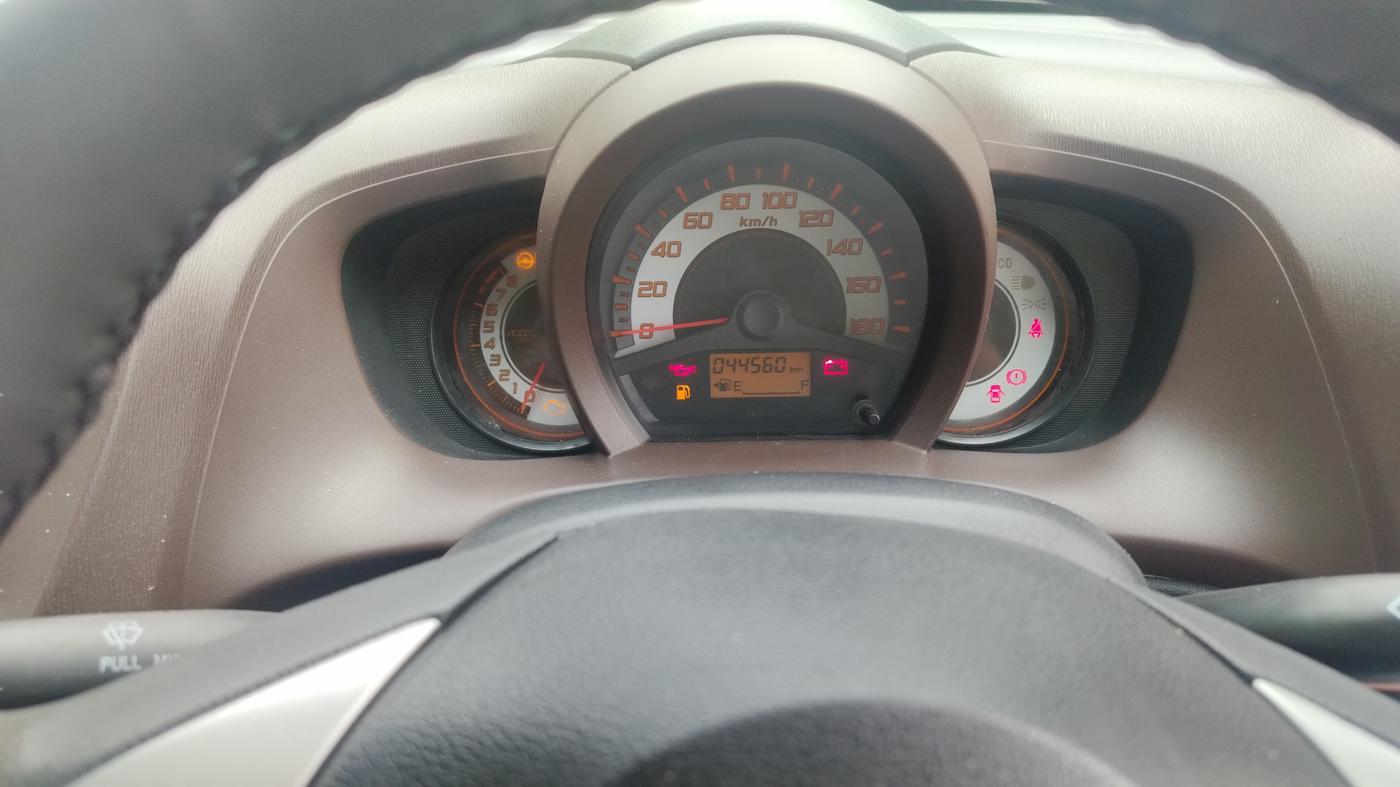2013 Honda Brio S MT, Petrol, Manual, 44,560 km, Odometer Image