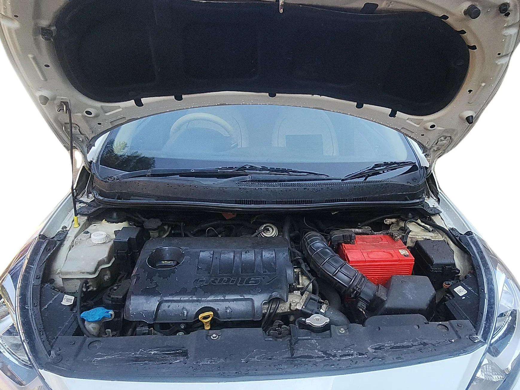 2012 Hyundai Verna FLUIDIC 1.6 CRDI SX, Diesel, Manual, 73,000 km, Open Bonnet
