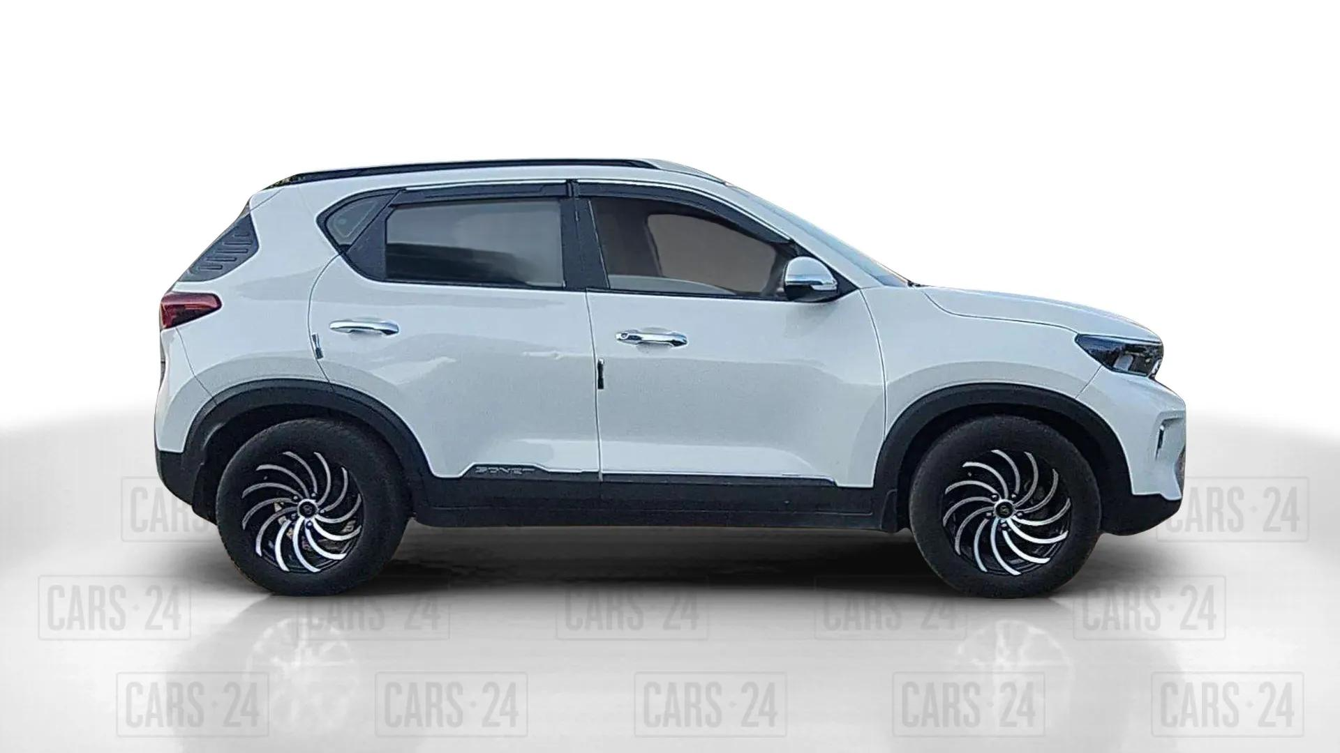 2021 KIA SONET HTK PLUS 1.5, Diesel, Manual, 39,000 km, Right Side View