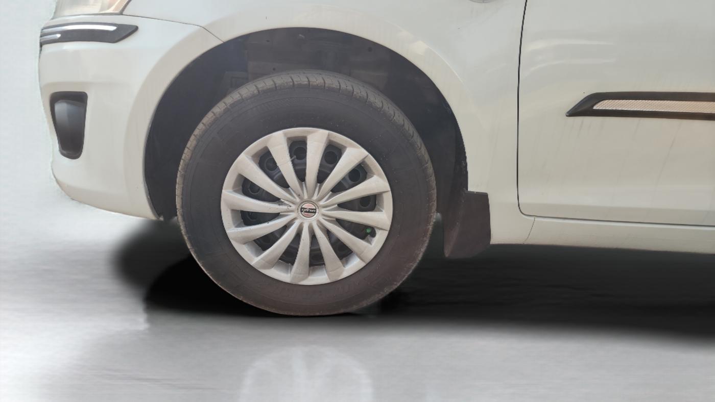 2013 Maruti Swift Dzire LDI, Diesel, Manual, 86,396 km, Left Front Wheel