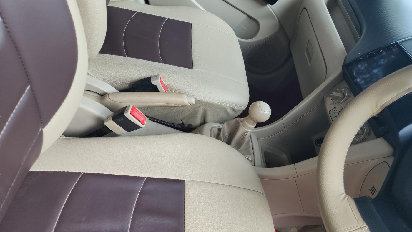 2013 Maruti Swift Dzire LDI, Diesel, Manual, 86,396 km, Gear Lever