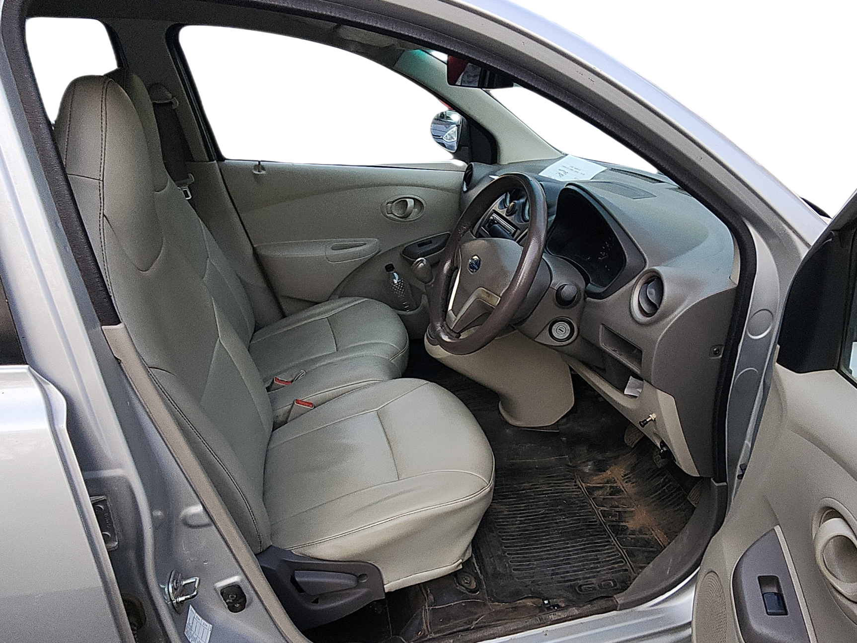2016 Datsun Go Plus ANNIVERSARY EDITION, Petrol, Manual, 48,000 km, Right Side Front Door Cabin