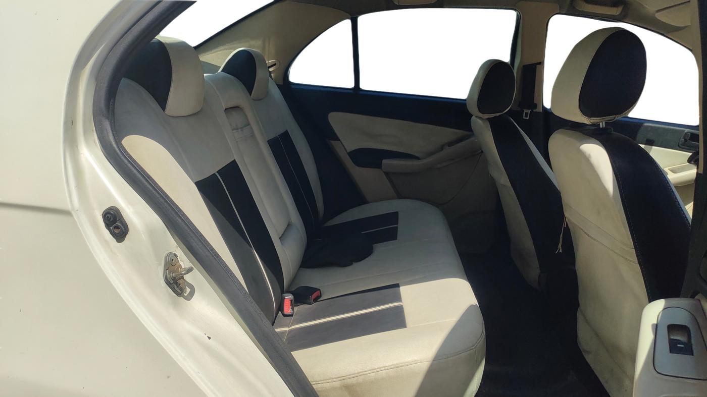 2011 Tata Manza AURA + QUADRAJET, Diesel, Manual, 1,97,000 km, Right Side Rear Door Cabin