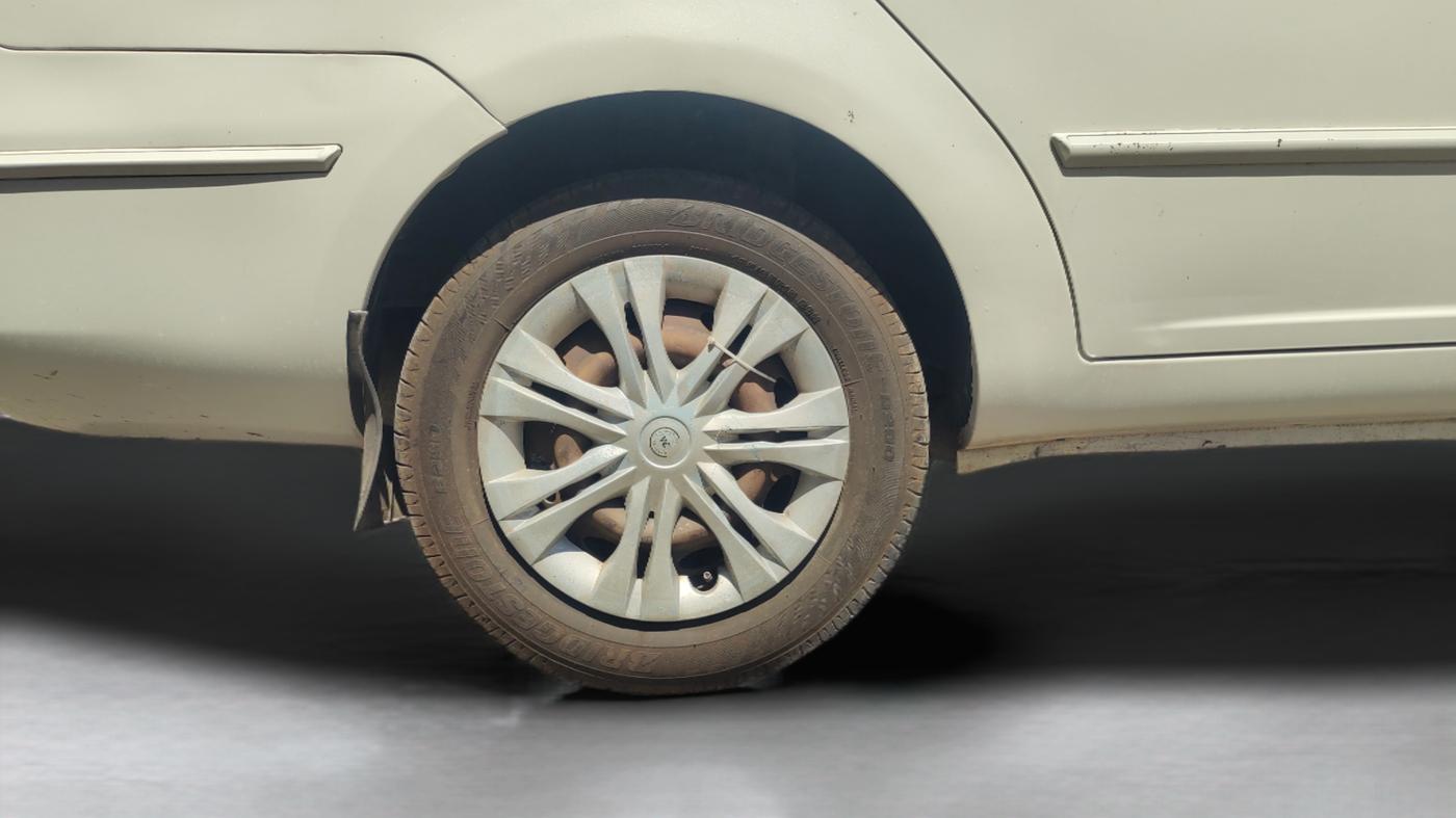 2011 Tata Manza AURA + QUADRAJET, Diesel, Manual, 1,97,000 km, Right Rear Wheel