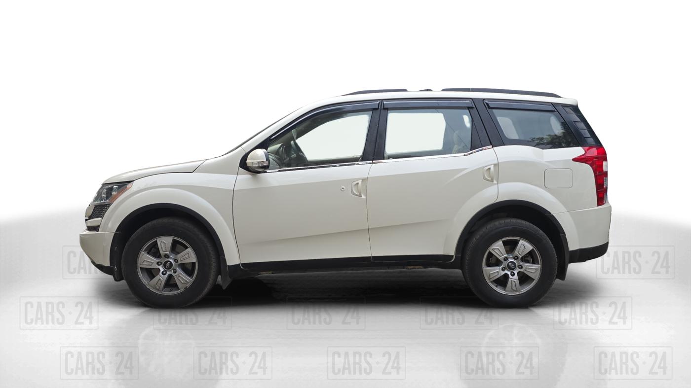 2013 Mahindra XUV500 W8, Diesel, Manual, 73,227 km, Left Side