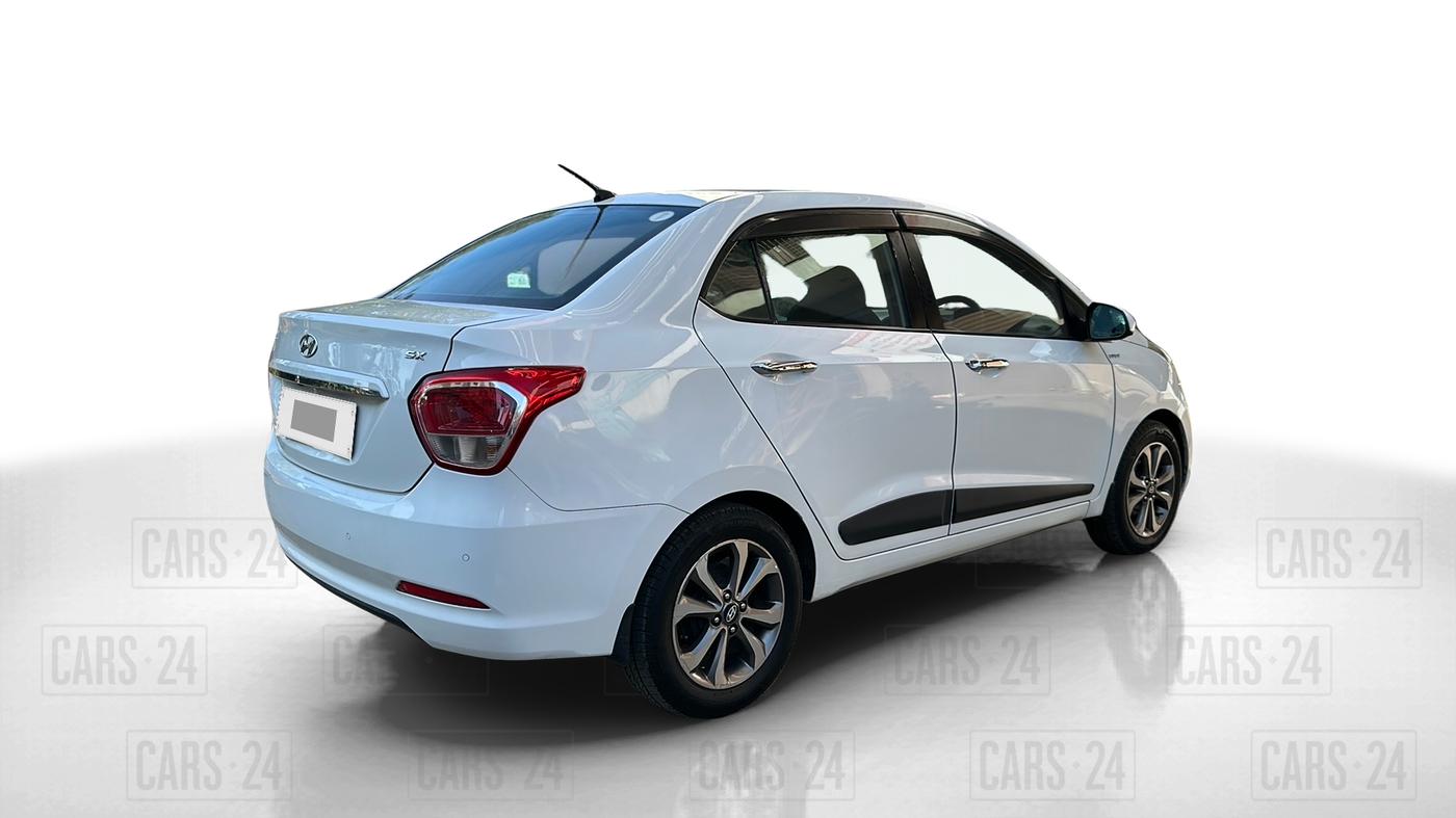 2015 Hyundai Xcent SX 1.2 (O), Petrol, Manual, 86,000 km, Right Back Diagonal