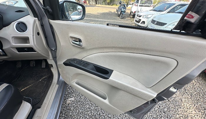 2019 Maruti Celerio VXI CNG, CNG, Manual, 68,000 km, Driver Side Door Panel Controls