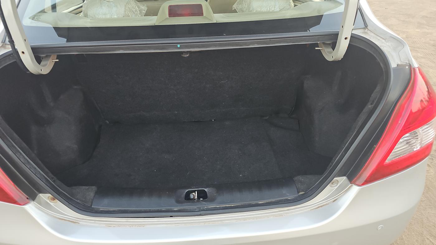 2014 Maruti Swift Dzire VDI, Diesel, Manual, 50,847 km, Boot Inside