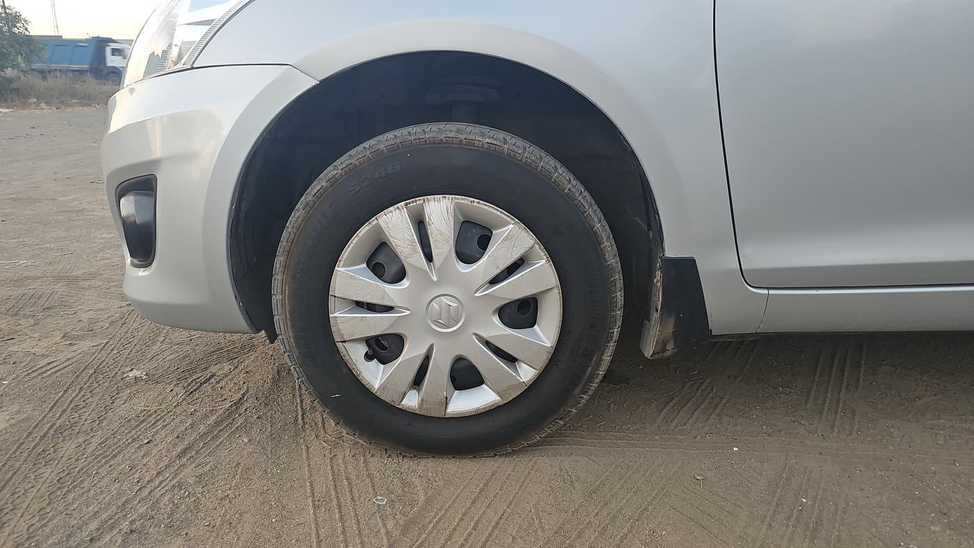 2014 Maruti Swift Dzire VDI, Diesel, Manual, 50,847 km, Left Front Wheel