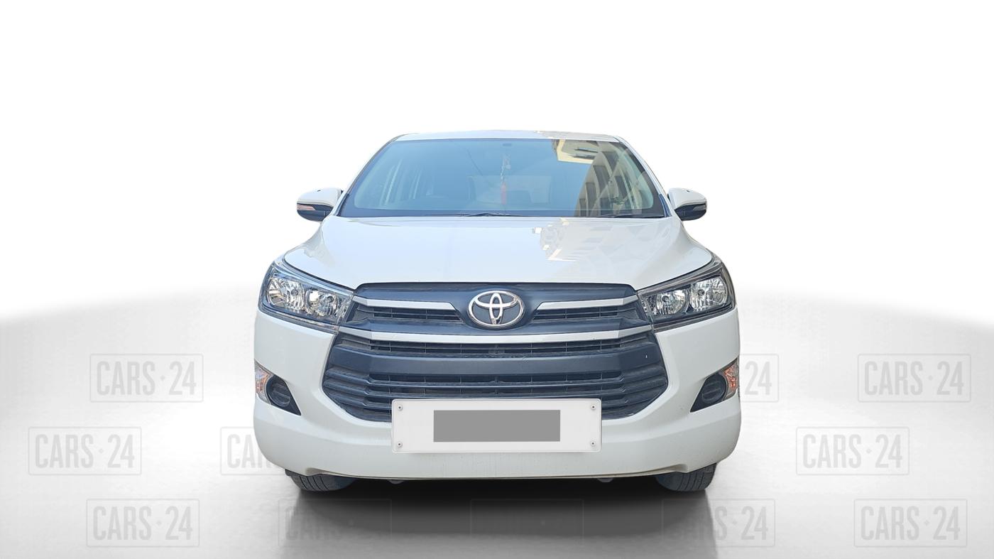2016 Toyota Innova Crysta 2.4 G 7 STR, Diesel, Manual, 1,11,182 km, Front