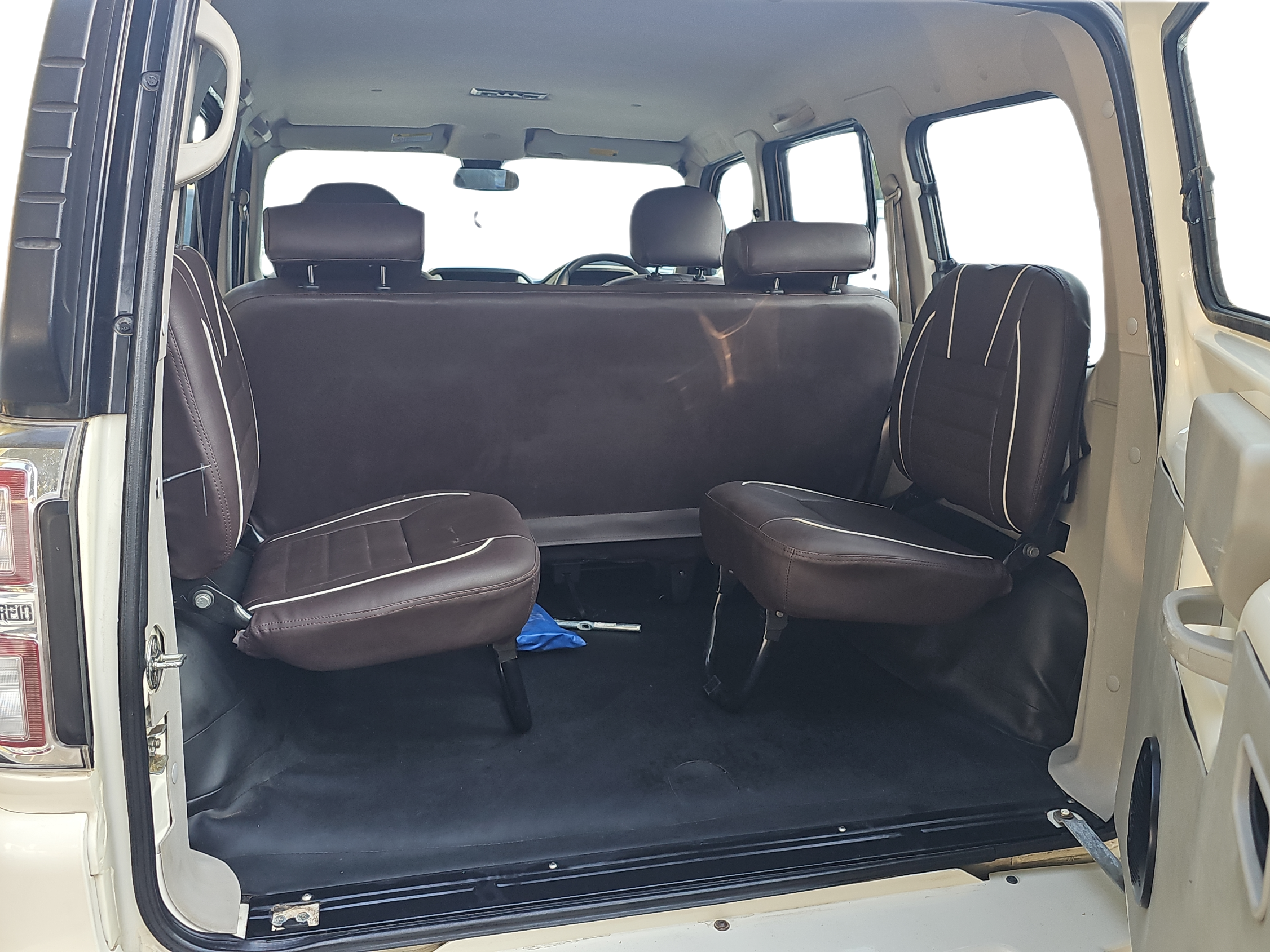 2016 Mahindra Scorpio S10 2WD INTELLI-HYBRID, Diesel, Manual, 65,634 km, Boot Inside