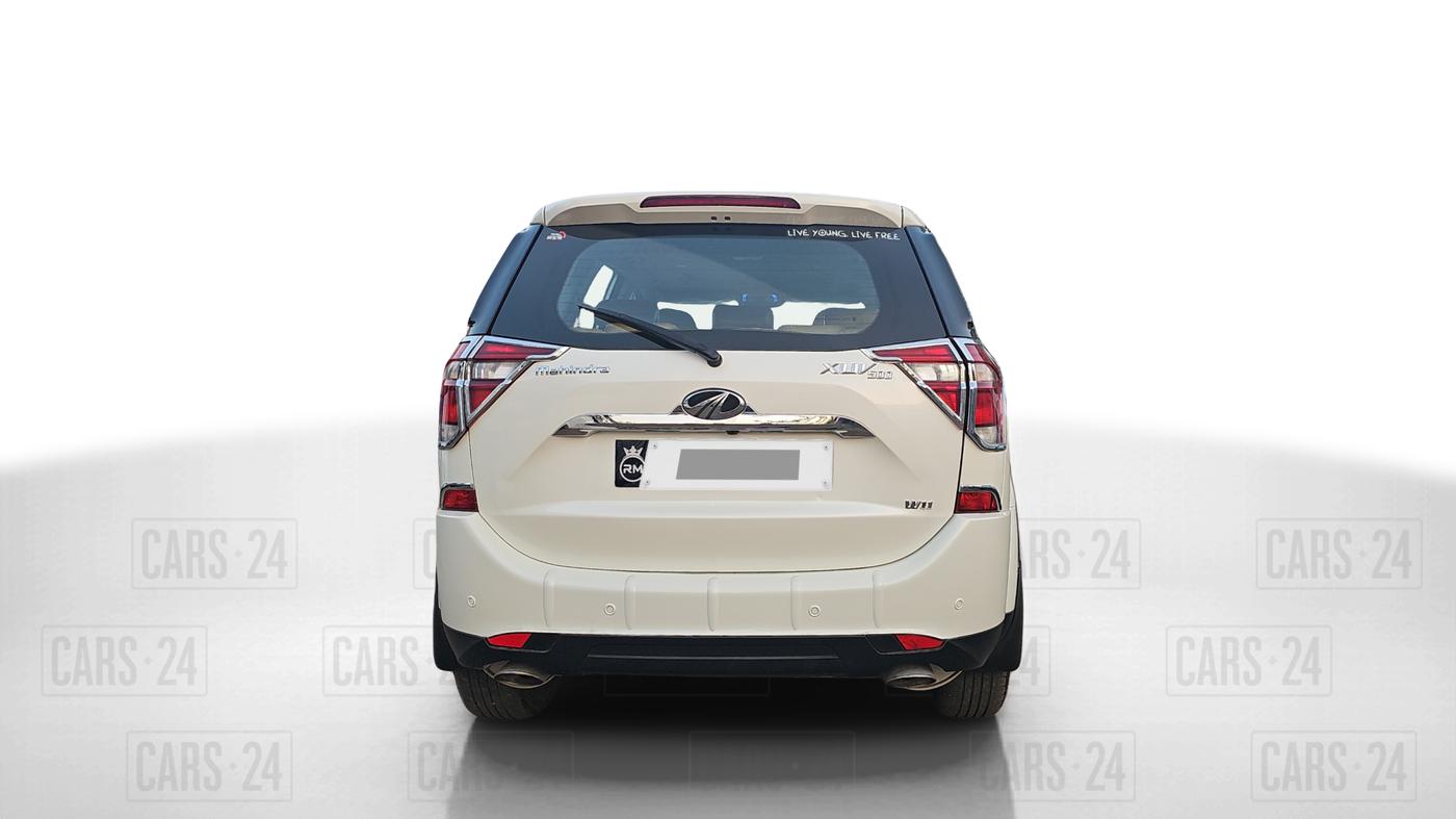 2018 Mahindra XUV500 W11(O), Diesel, Manual, 1,05,688 km, Back/Rear