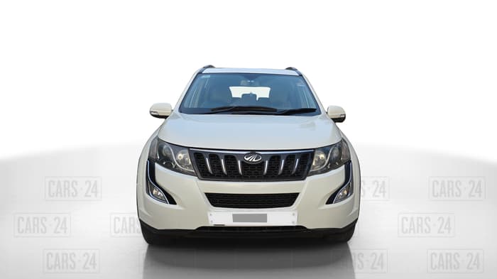 2015 Mahindra XUV500 W10, Diesel, Manual, 97,253 km, Front
