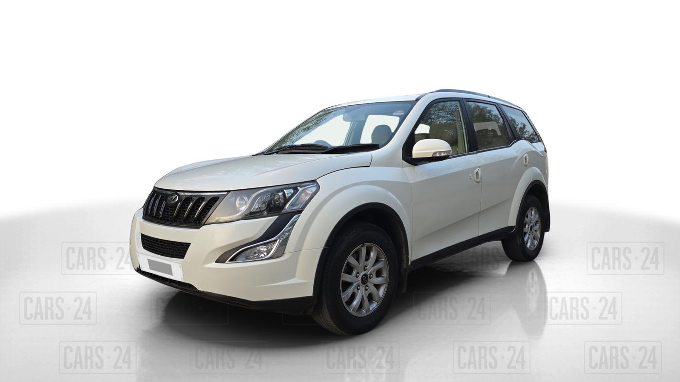 2015 Mahindra XUV500 W10, Diesel, Manual, 97,253 km, Left Front Diagonal