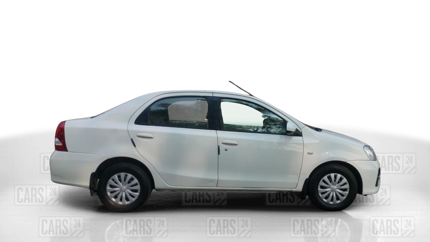 2017 Toyota Etios GD, Diesel, Manual, 83,256 km, Right Side View