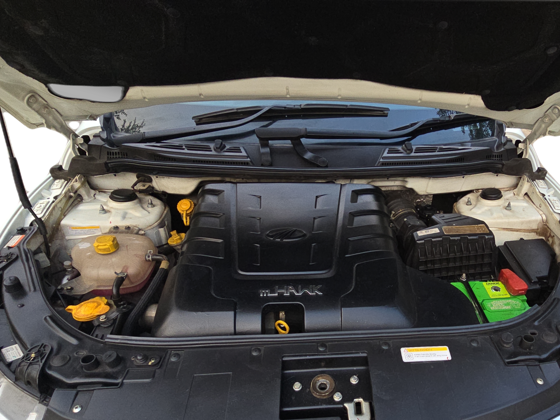 2019 Mahindra XUV500 W9, Diesel, Manual, 73,822 km, Open Bonnet