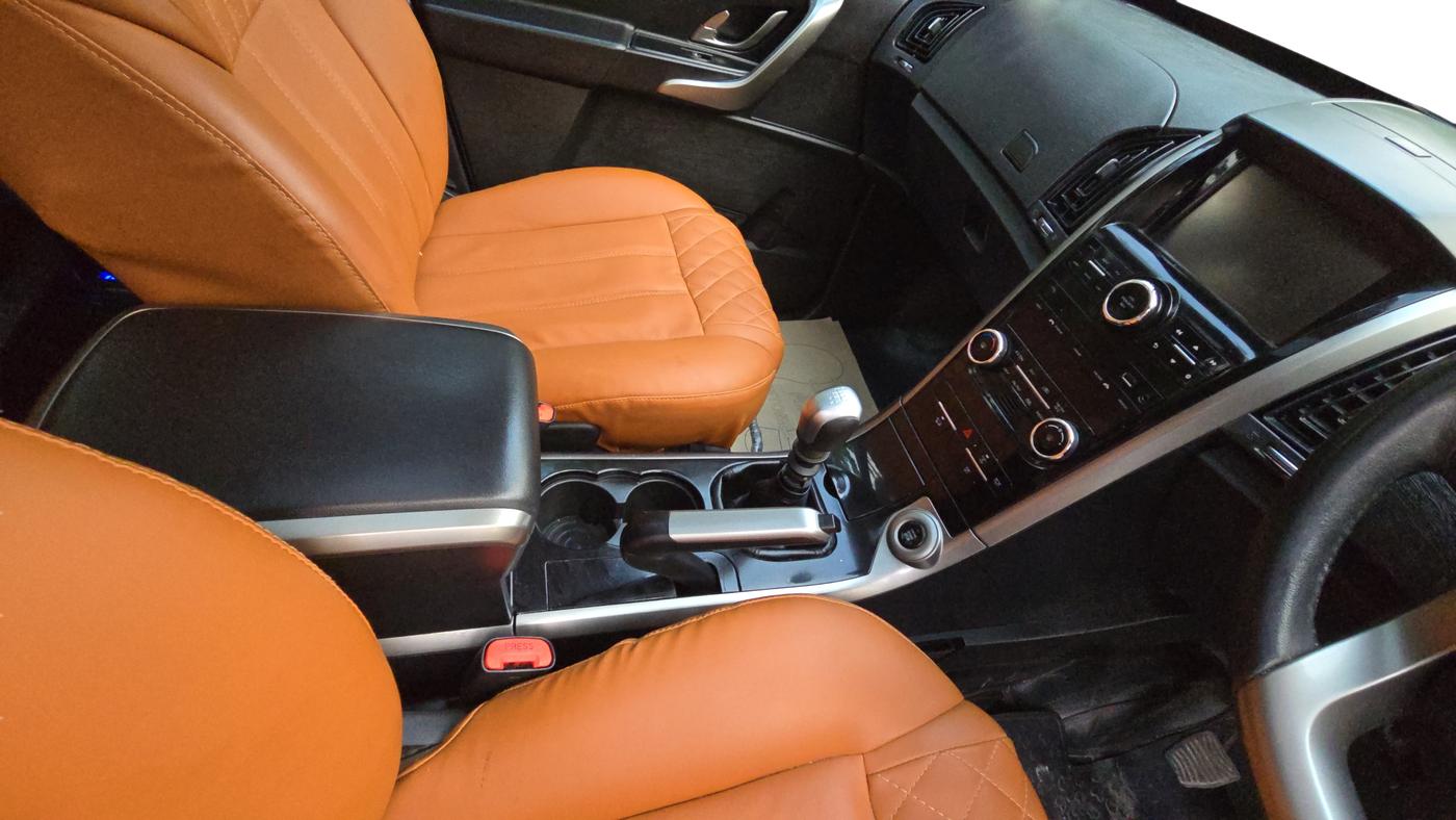 2019 Mahindra XUV500 W9, Diesel, Manual, 73,822 km, Gear Lever