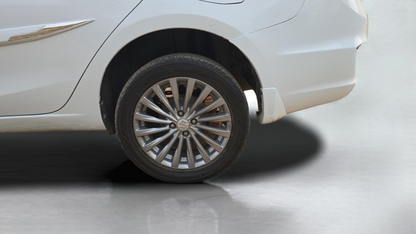 2015 Maruti Ciaz ZDI+ SHVS, Diesel, Manual, 96,224 km, Left Rear Wheel