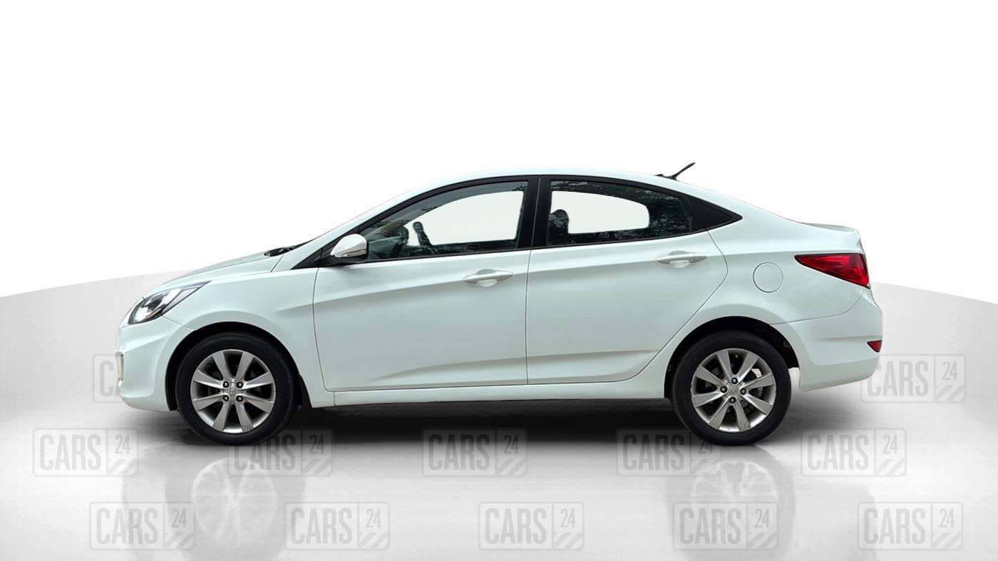 2012 Hyundai Verna FLUIDIC 1.6 CRDI SX, Diesel, Manual, 50,181 km, Left Side
