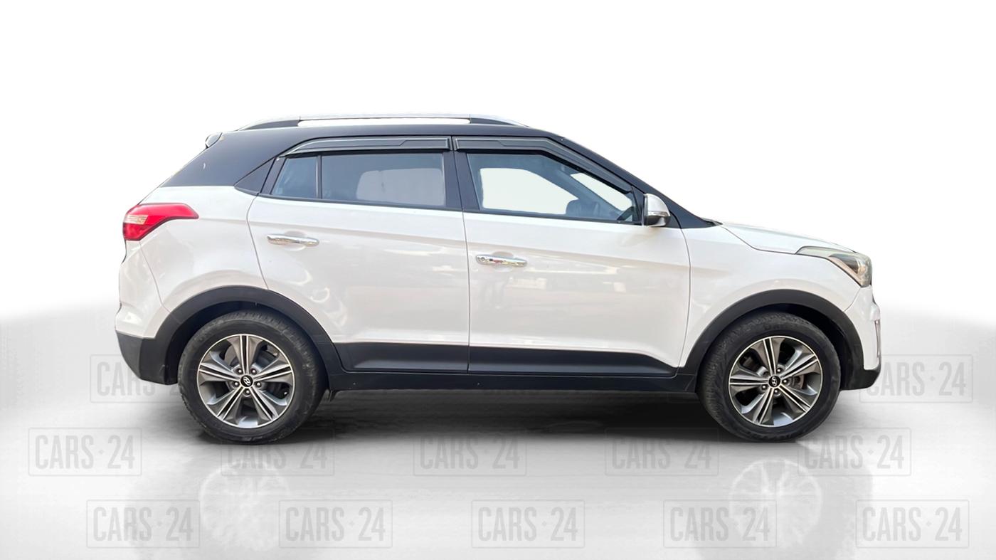 2017 Hyundai Creta SX (O) 1.6 DIESEL, Diesel, Manual, 69,000 km, Right Side View