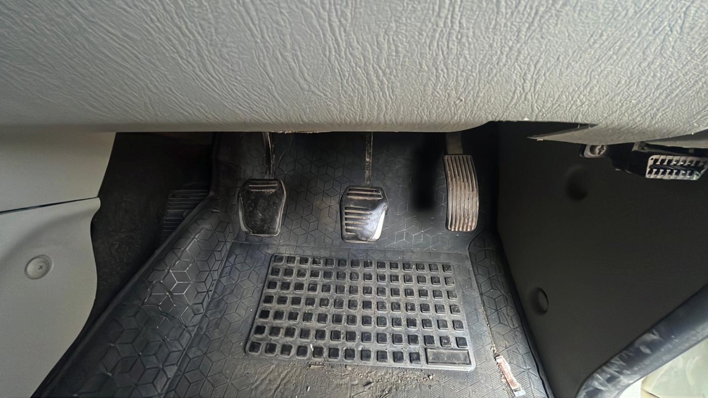 2018 Mahindra Scorpio S11 2WD, Diesel, Manual, 85,000 km, Pedals