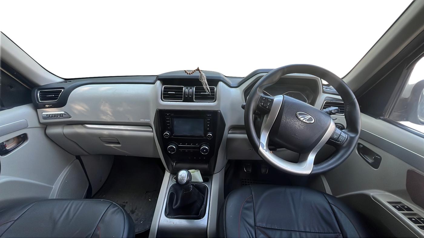 2018 Mahindra Scorpio S11 2WD, Diesel, Manual, 85,000 km, Dashboard