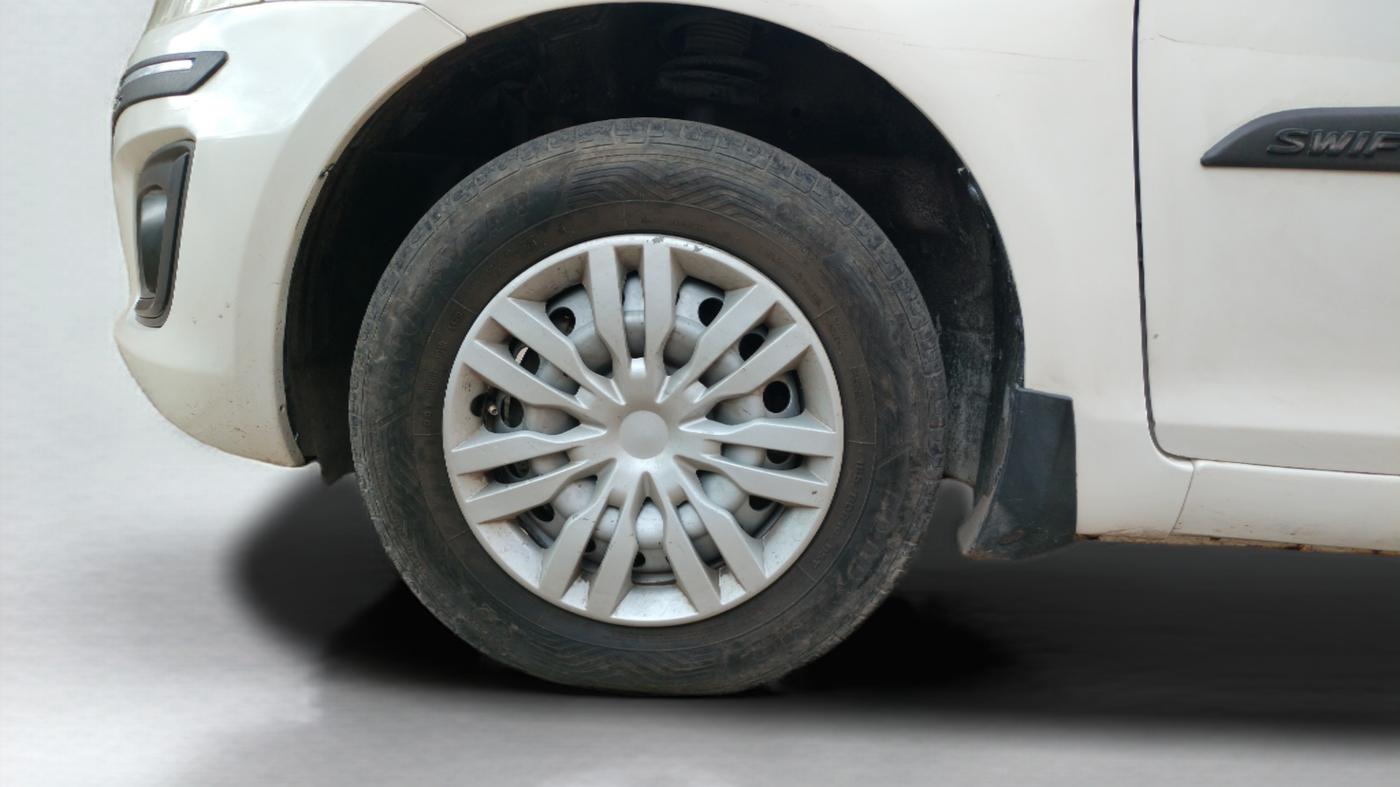 2016 Maruti Swift LXI, Petrol, Manual, 77,003 km, Left Front Wheel