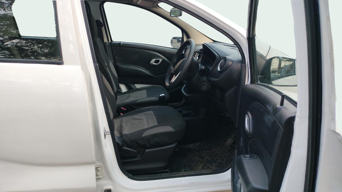 2018 Datsun Redi Go T(O) 1.0 AMT, Petrol, Automatic, 8,910 km, Right Side Front Door Cabin