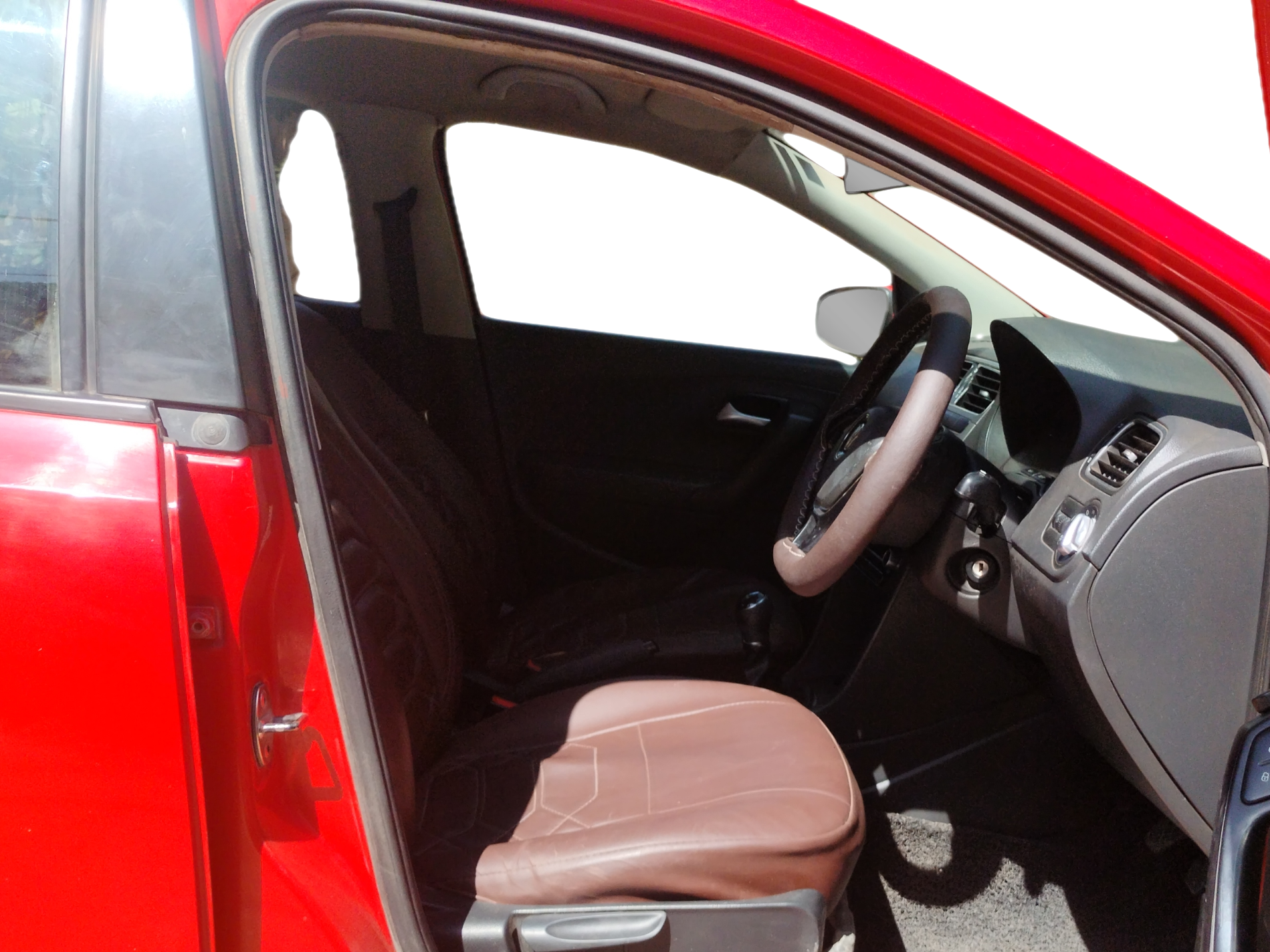 2015 Volkswagen Cross Polo HIGHLINE TDI, Diesel, Manual, 58,815 km, Right Side Front Door Cabin