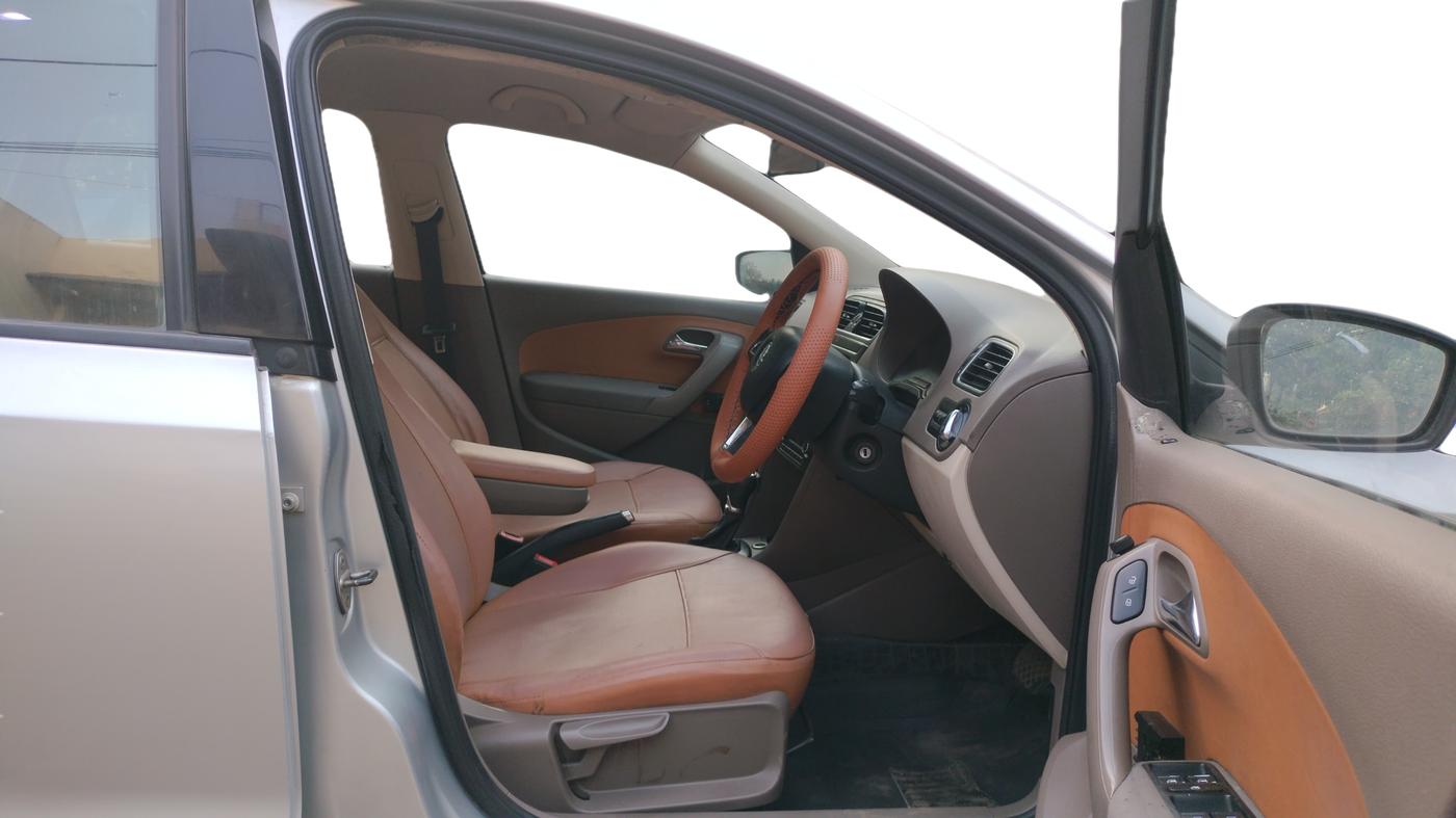 2015 Skoda Rapid 1.5 TDI CR ELEGANCE AT, Diesel, Automatic, 62,289 km, Right Side Front Door Cabin